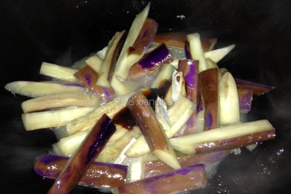 咸鱼茄子煲的做法图解3