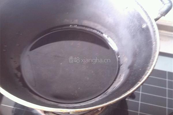豆瓣酱爆鱿鱼的做法图解4