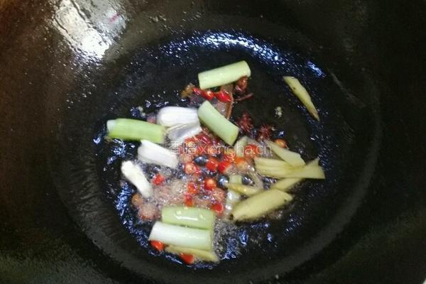 梅菜鳗鱼扣肉的做法图解7
