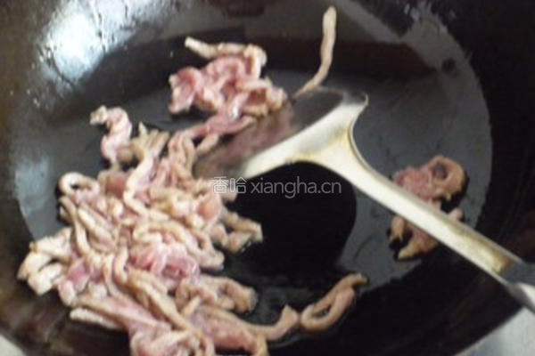 黄花菜木耳炒肉的做法图解6