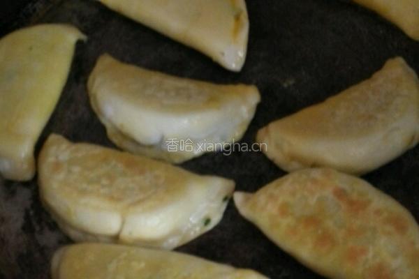 韭菜鸡蛋盒子的做法图解8