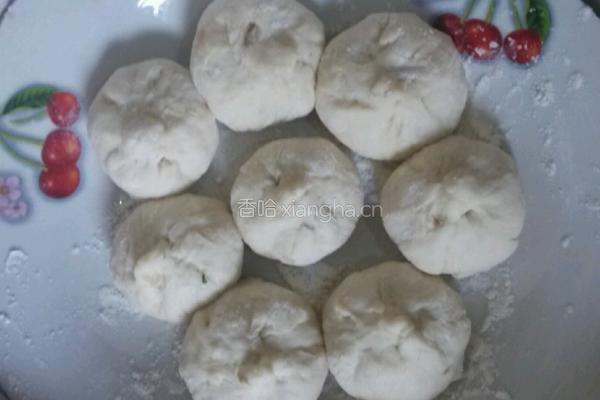 香菜肉末包子的做法图解5