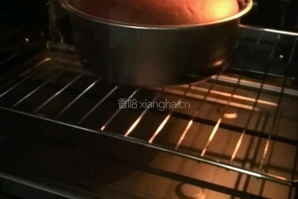 红丝绒草莓慕斯蛋糕的做法图解7