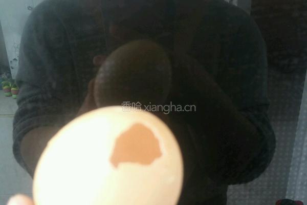 鸡蛋壳里孵出的鸡蛋糕的做法图解4