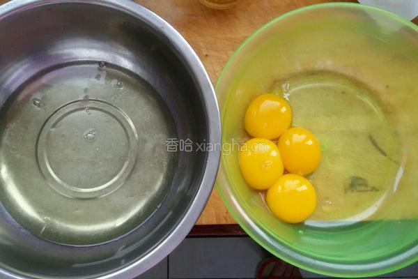 梅花蛋糕的做法图解1