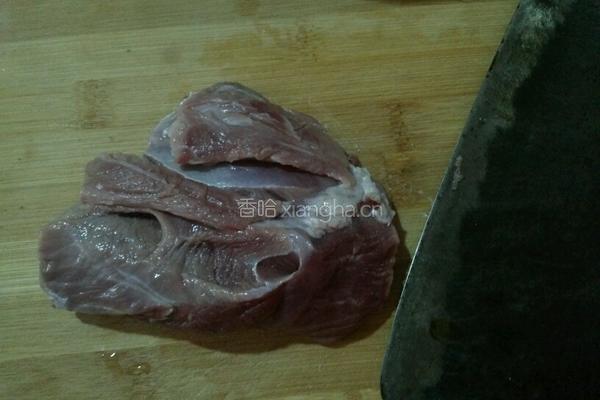 羊肉煮馍的做法图解1