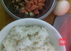 蛋炒饭的做法图解1