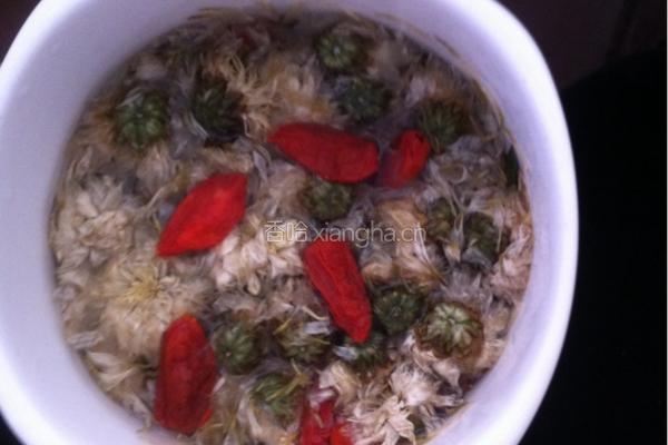 菊花枸杞茶的做法图解3
