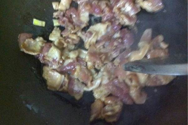 菜花炒肉的做法图解3
