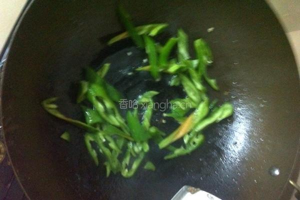 菜花炒肉的做法图解4
