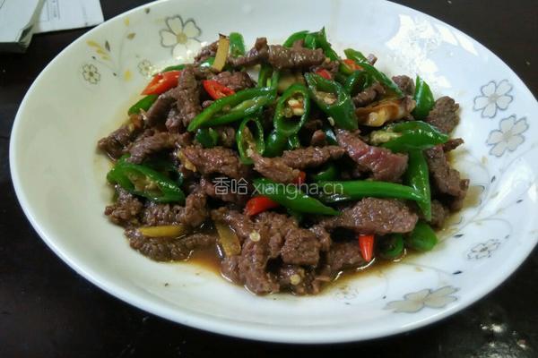 尖椒炒牛肉的做法图解4