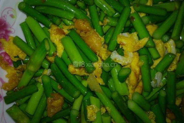 蒜苔炒鸡蛋