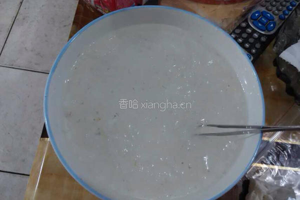 冰糖牛奶燕窝的做法图解2