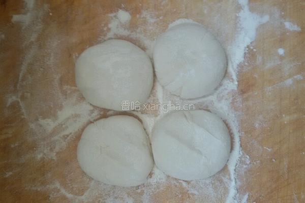 香菇，韭菜烙荷叶饼。的做法图解6