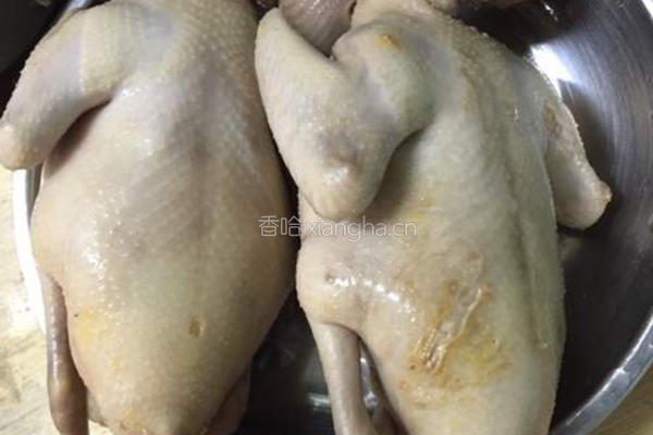 红烧乳鸽的做法图解1
