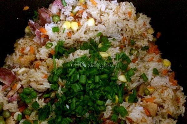 腊肠焖饭（电饭锅版）的做法图解10