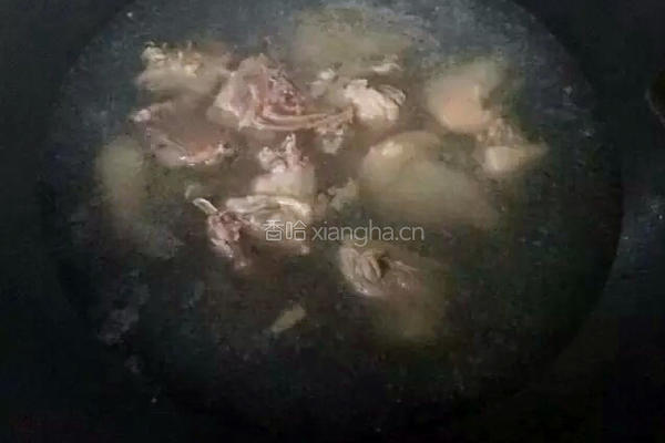 虫草花当归炖水鸭的做法图解2