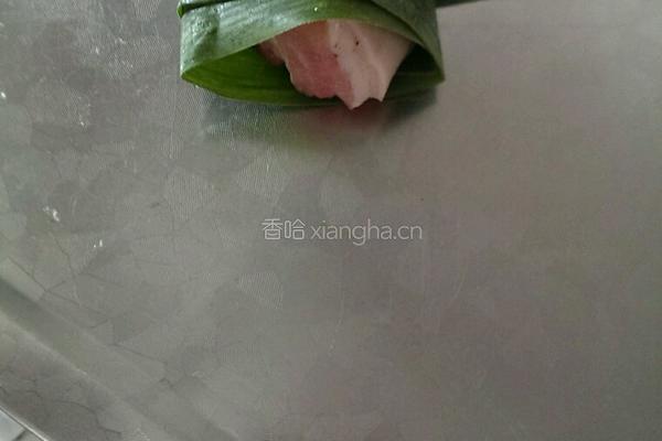 粽叶包肉的做法图解3