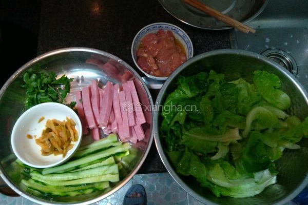 给妈妈的紫菜寿司?的做法图解1