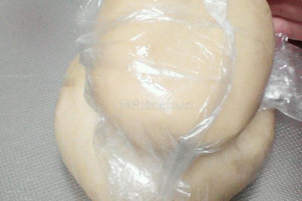 芝麻蛋黄酥的做法图解4