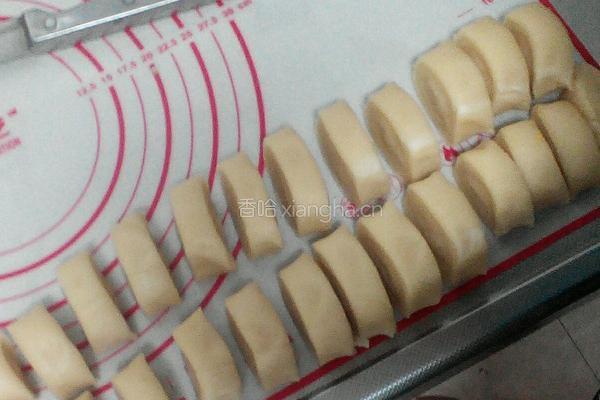 芝麻蛋黄酥的做法图解14