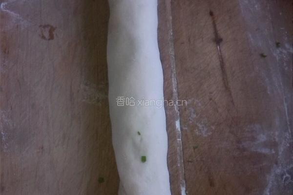发面葱花软饼的做法图解6