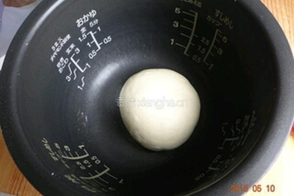 韭菜海鲜混沌的做法图解1