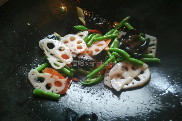 荷塘小炒的做法图解6