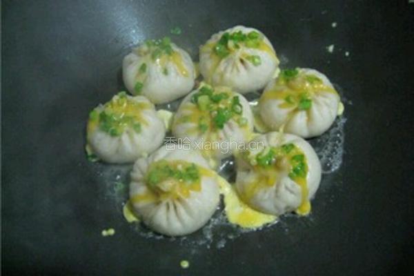 猪肉白菜水煎包的做法图解8