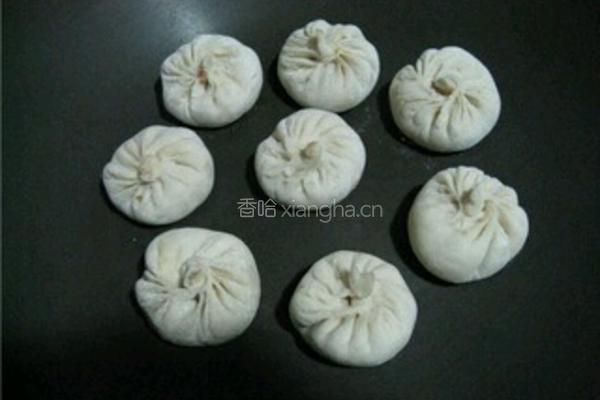 猪肉白菜水煎包的做法图解7
