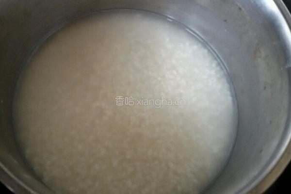 山楂馅艾窝窝。的做法图解1