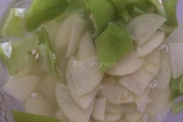 蒜香蚝油土豆片的做法图解3