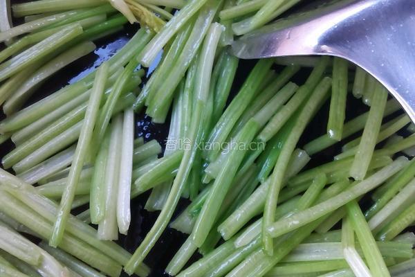 菠菜快炒猪肝的做法图解7