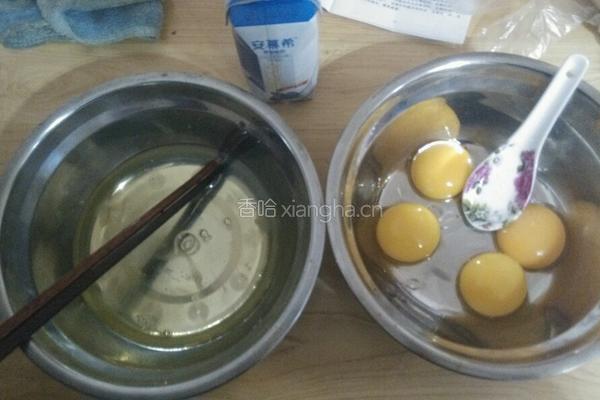 电饭煲葡萄干蛋糕的做法图解1