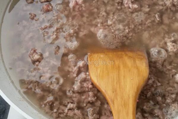 自制牛肉香辣酱的做法图解4