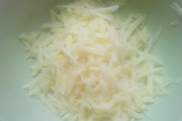 土豆丝饼的做法图解1