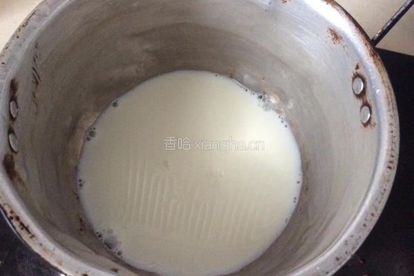 椰丝牛奶方块的做法图解3