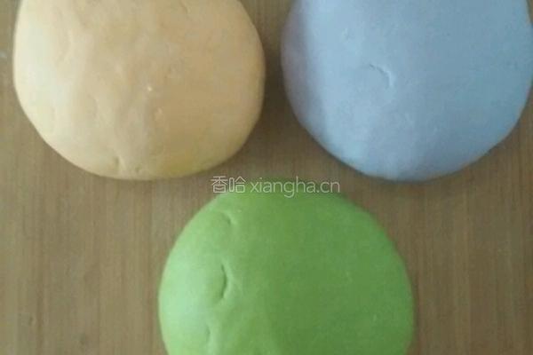 彩色饺子的做法图解2