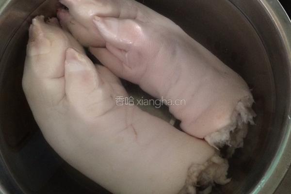 特色猪手的做法图解1