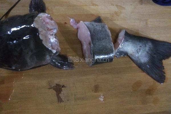 酸菜鱼的做法图解1