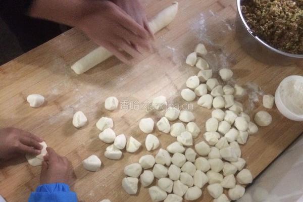 包饺子的做法图解3