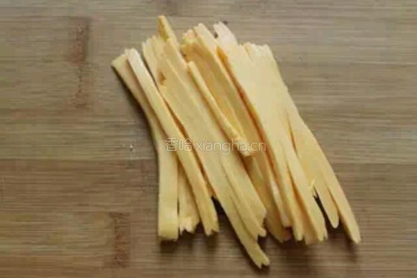 火腿奶酪鸡蛋卷的做法图解3