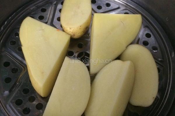 三丁孜然土豆泥的做法图解2