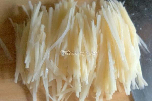 青椒土豆丝的做法图解2