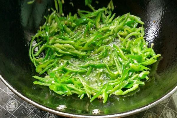 青椒土豆丝的做法图解6