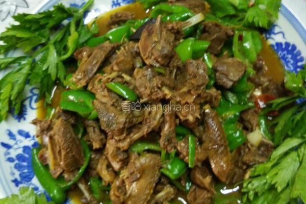 青椒烧鸽肉的做法图解14