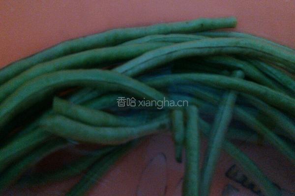 榄菜肉碎炒豆角的做法图解1
