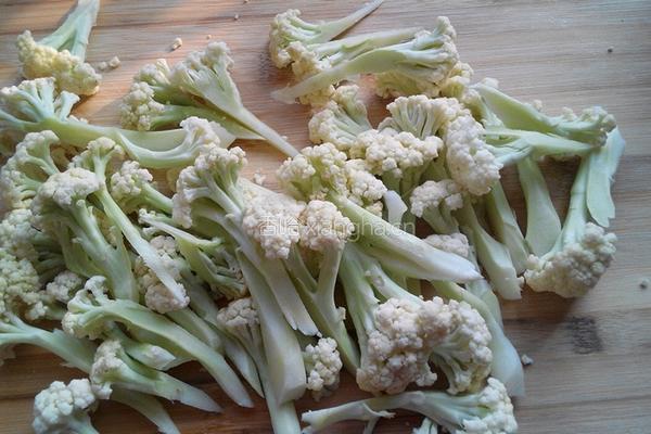蚝油花菜的做法图解2