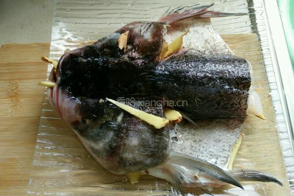 双色鱼头的做法图解3