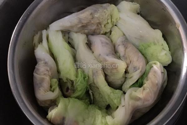 白菜包肉的做法图解4